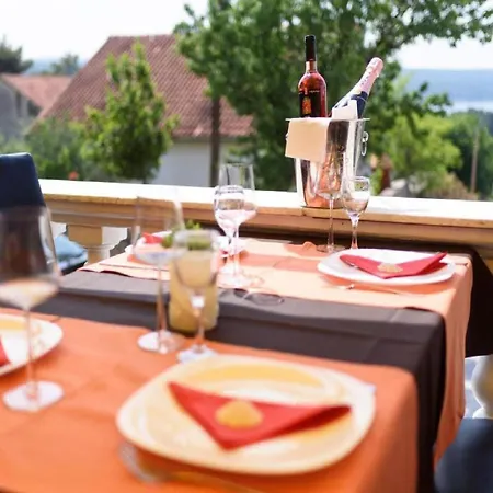 Smilje I Maslina - One Bedroom With Terrace 1