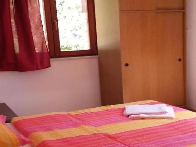 Smilje I Maslina - One Bedroom With Terrace 1