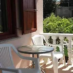 Apartment Smilje I Maslina - One Bedroom With Terrace 1 *