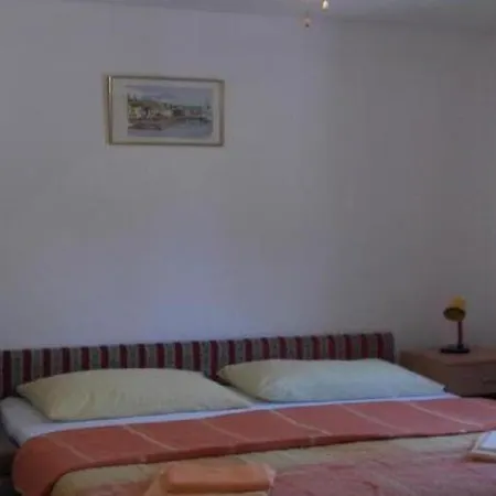 Apartment Smilje I Maslina - One Bedroom With Terrace 1 *