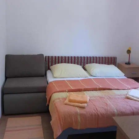 Smilje I Maslina - One Bedroom With Terrace 1 Apartment