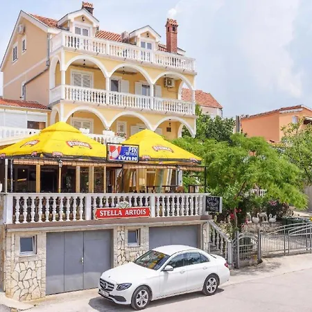 Smilje I Maslina - One Bedroom With Terrace 1 Апартаменты
